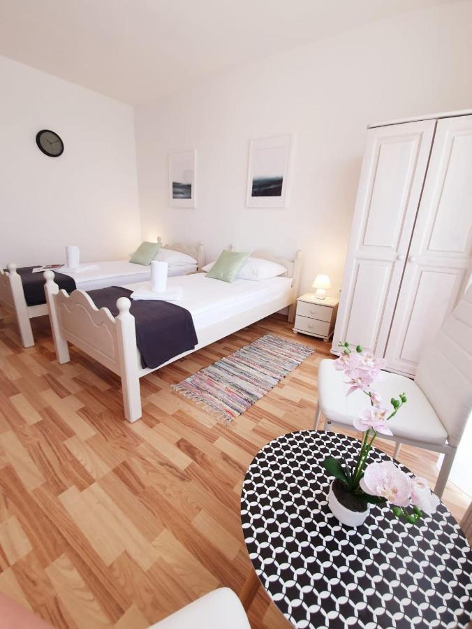 Hotel Roko Kaštela Kültér fotó
